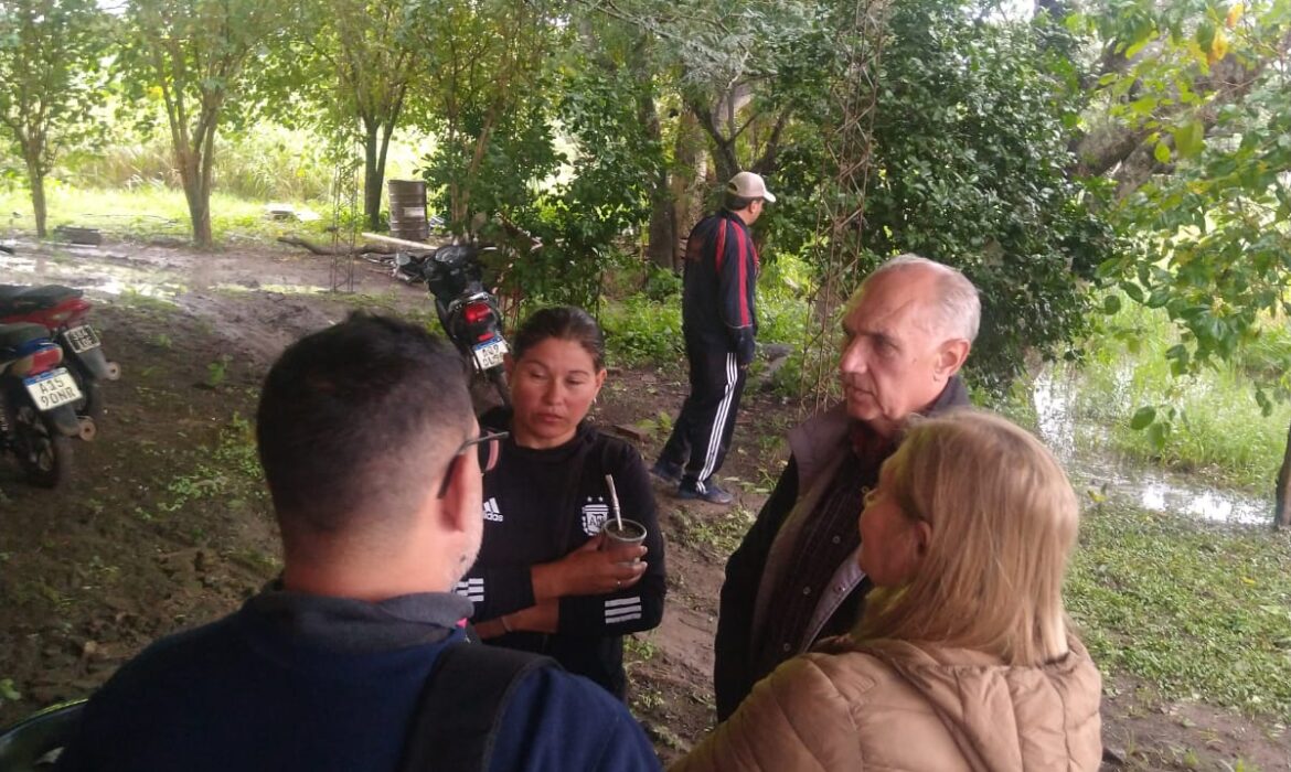 Reunió con productores de la zona “Paraje Tres Horquetas” Departamento Libertad..