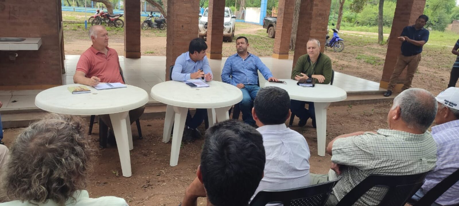 Reunión con el Intendente del Espinillo Dpto. General Güemes y Productores de la zona